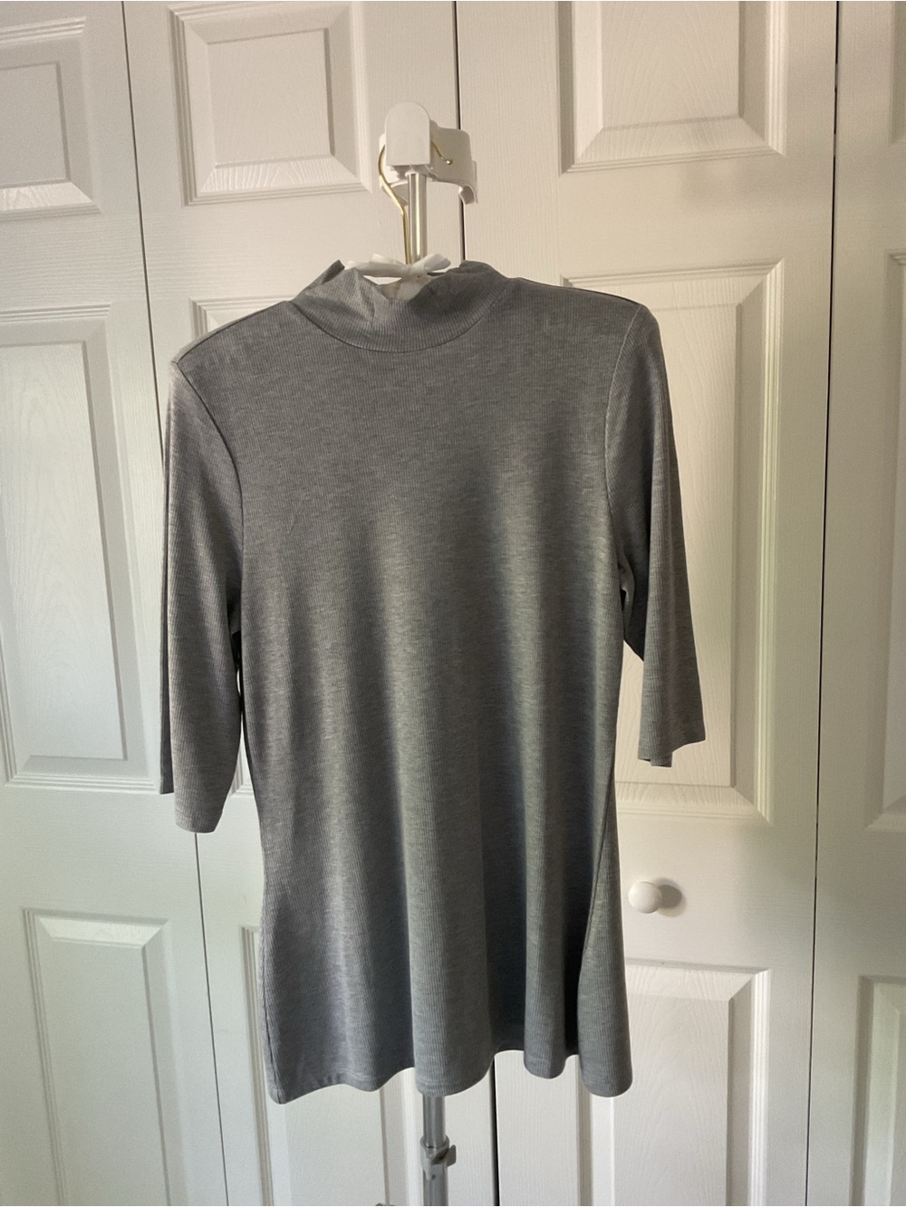 Studio Park by QVC. Ribbed Lightweight Gray Mock Neck Women’s Top.